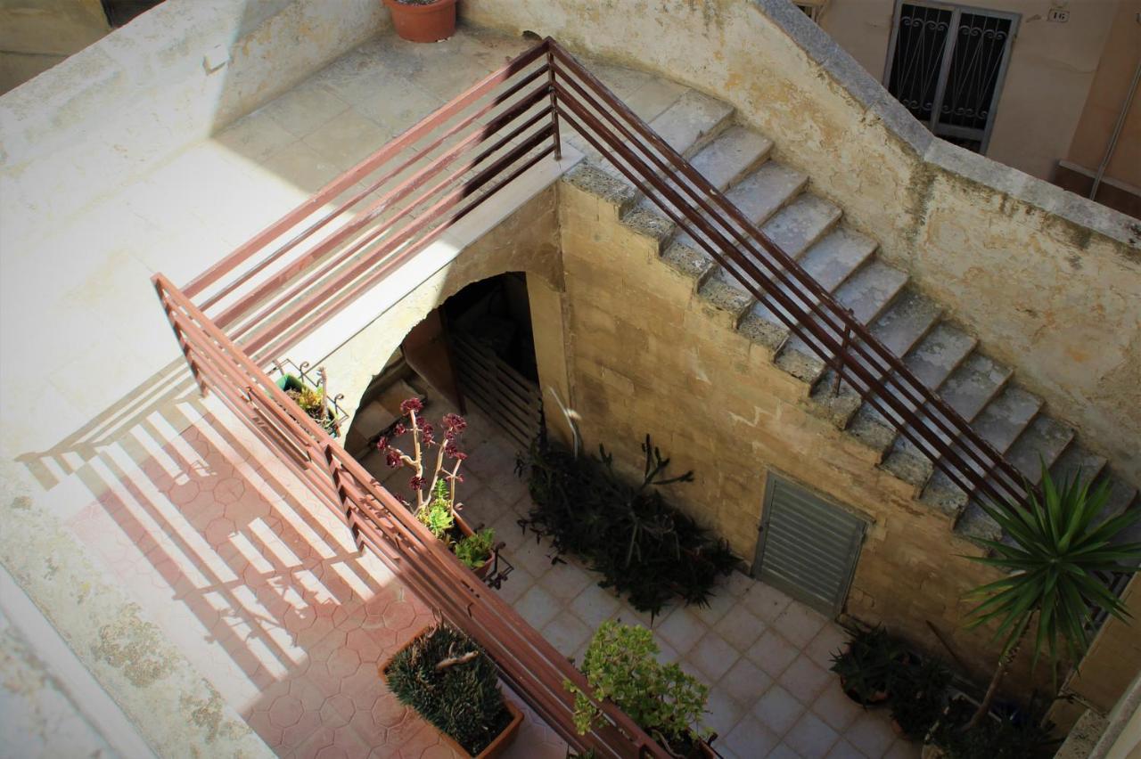 Dimora Vico Dei Nohi Bed and Breakfast Lecce Eksteriør billede